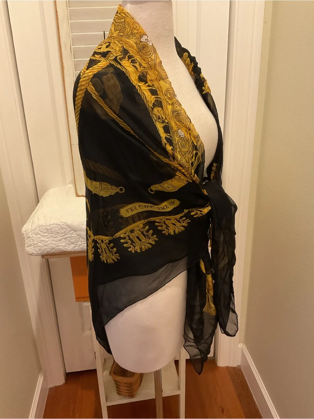 Hermes Les Cavaliers d’ Or Scarf